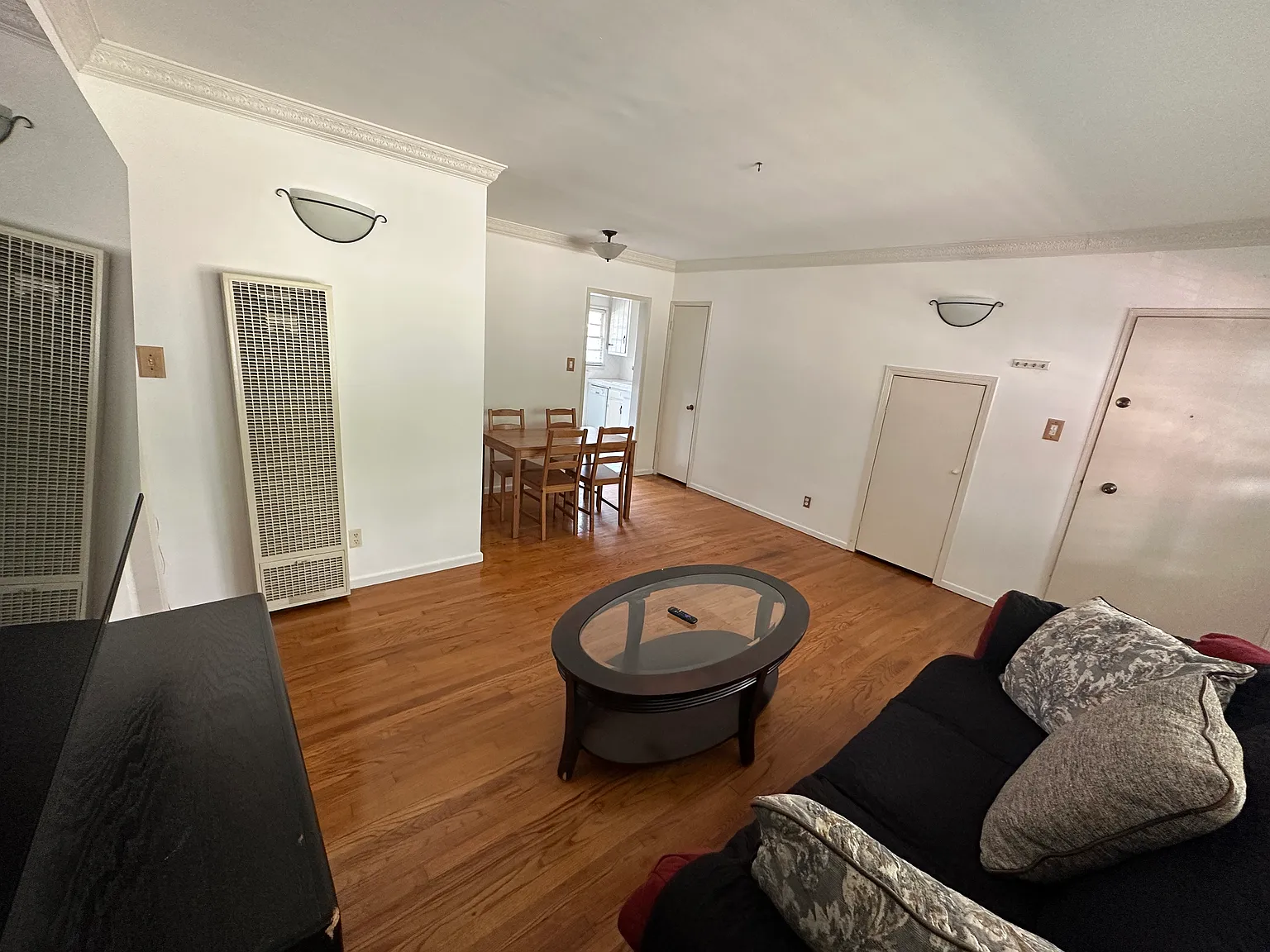 1 bed, 725 sqft, $2,575 — Photo 3
