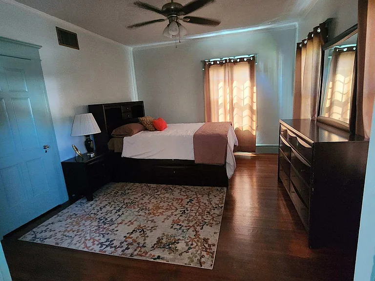 1530 N San Joaquin St — Photo 16