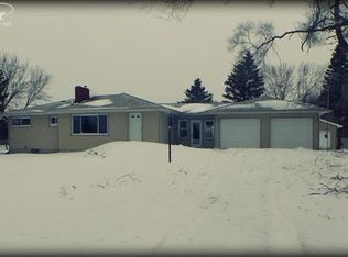 10137 E Maple Ave, Davison, MI 48423