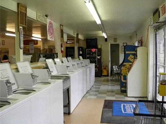 5th image of 103 Franklin St
