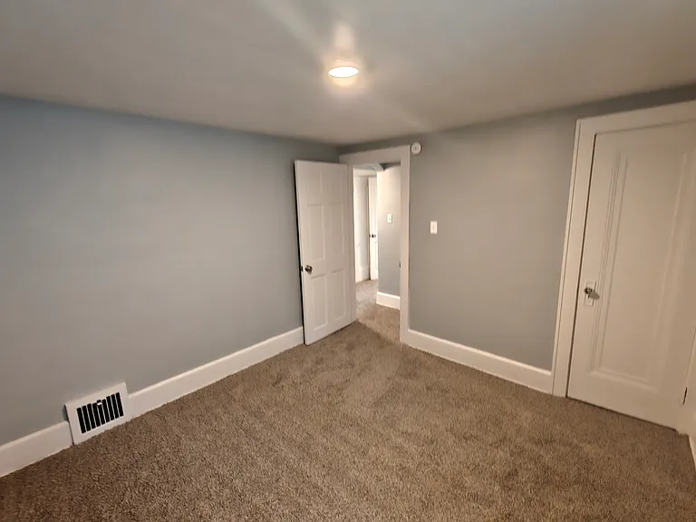 958 Inman St — Photo 21