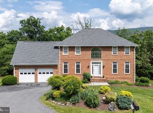 138 Manor Dr, Edinburg, VA 22824
