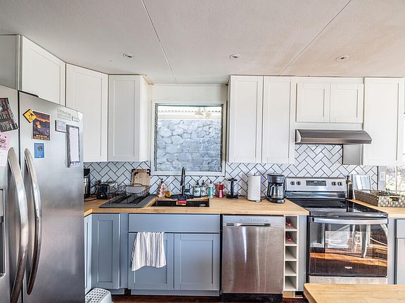 3rd image of 75-187 Kalani St