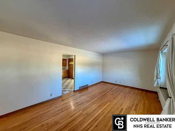 3rd image of 6702 S 83rd Ave