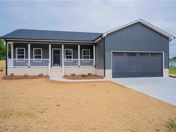 1514 Hampton St, Lexington, NC 27295