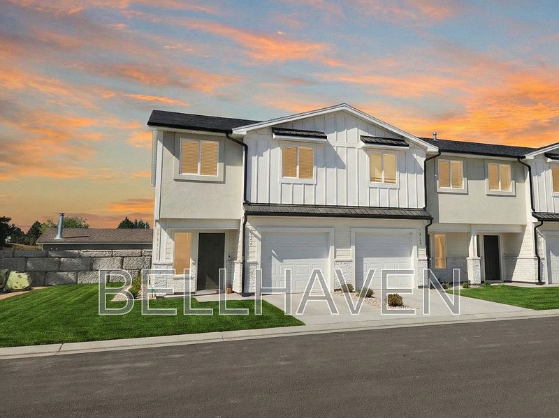 1st image of 868 Golden Bear Ln