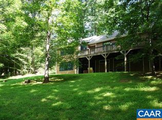 368 Hidden Creek Rd, Nellysford, VA 22958