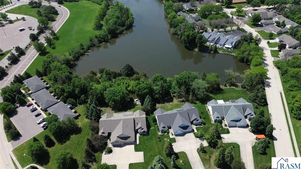109 Teton Ct, Mankato, MN - View 3