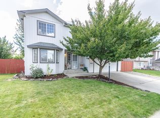 1819 N Salmon Riv, Greenacres, WA 99016