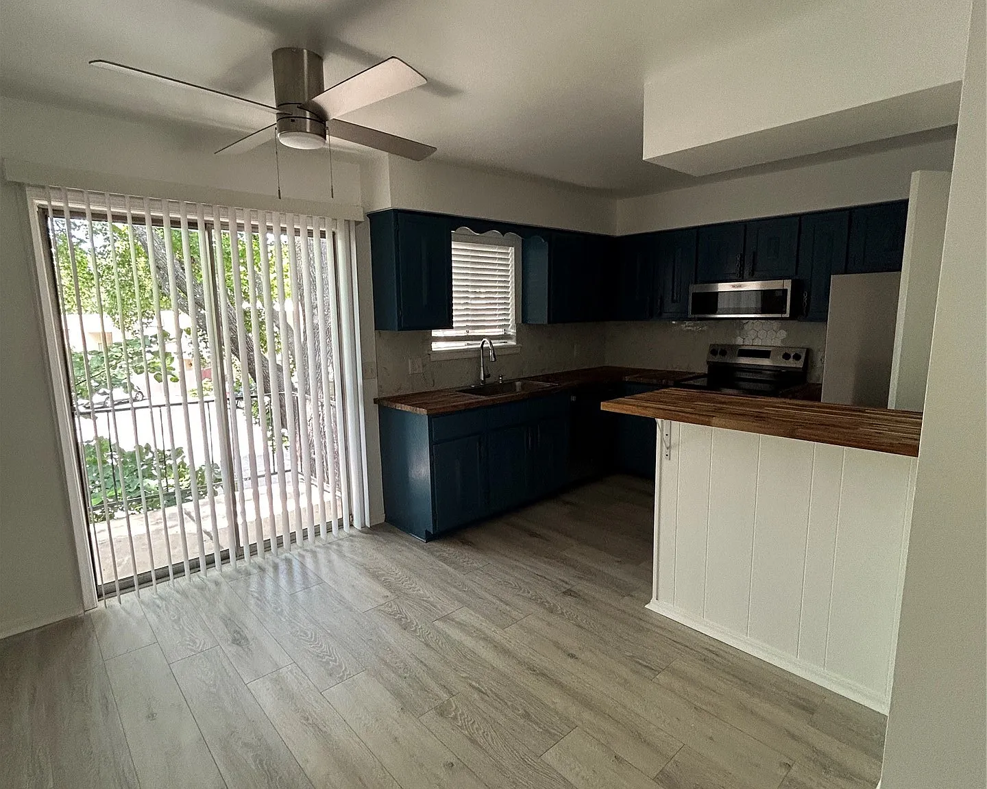 1 bed, 1.0 bath, 784 sqft, $1,200 — Photo 4