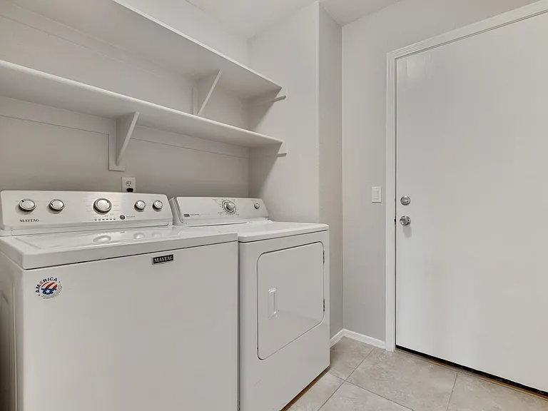 5912 S Brittany Ln — Photo 23