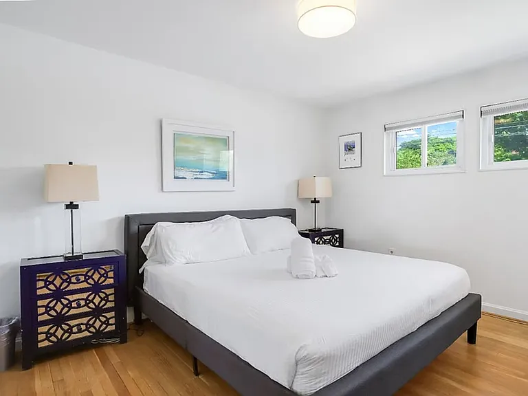 9724 Admiralty Dr — Photo 14