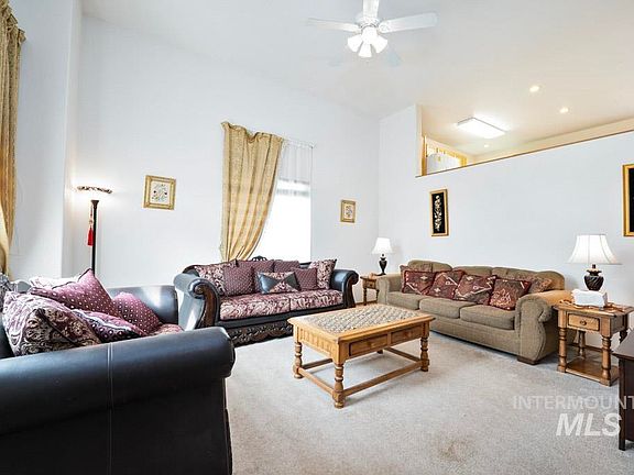 2nd image of 306 Gambels Ln
