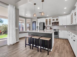 26434 S Boxwood Dr, Sun Lakes, AZ 85248