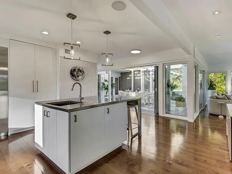 5246 Gould Ave — Photo 20