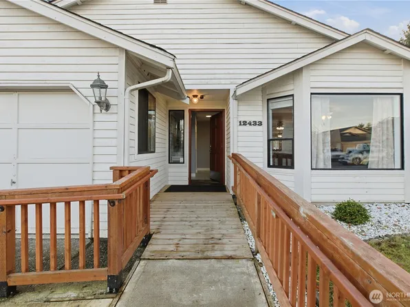 12433 SE 275th Place, Kent, WA 98030