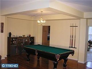 2nd image of 33 Jasmine Dr