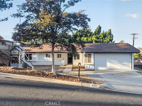 2nd image of 6301 Avenue De Palma
