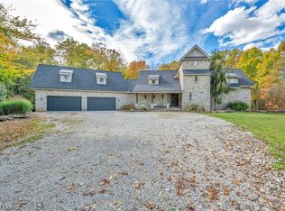 7184 Neff Rd, Valley City, OH 44280