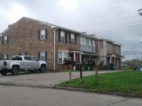 18 Houmas Pl APT C, Destrehan, LA 70047