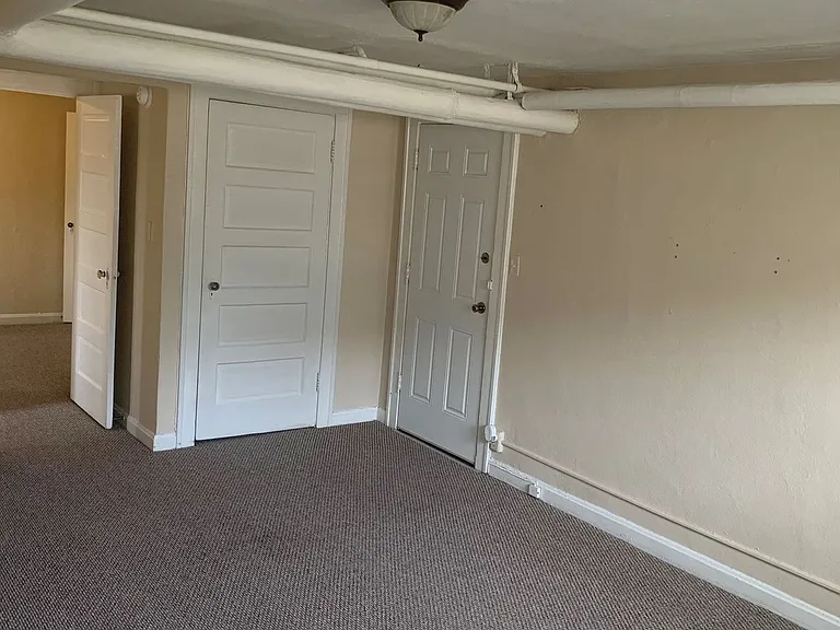 6221 N College Ave — Photo 14