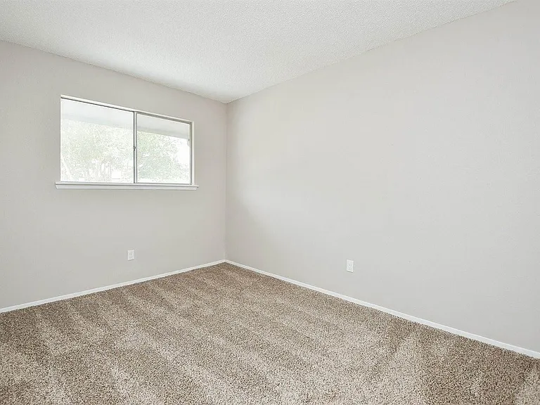 5809 Village Forest Ct — Photo 17