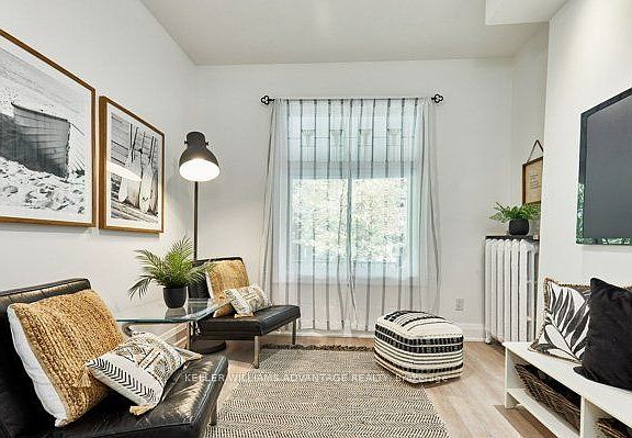 4th image of 46 Elmer Ave #1