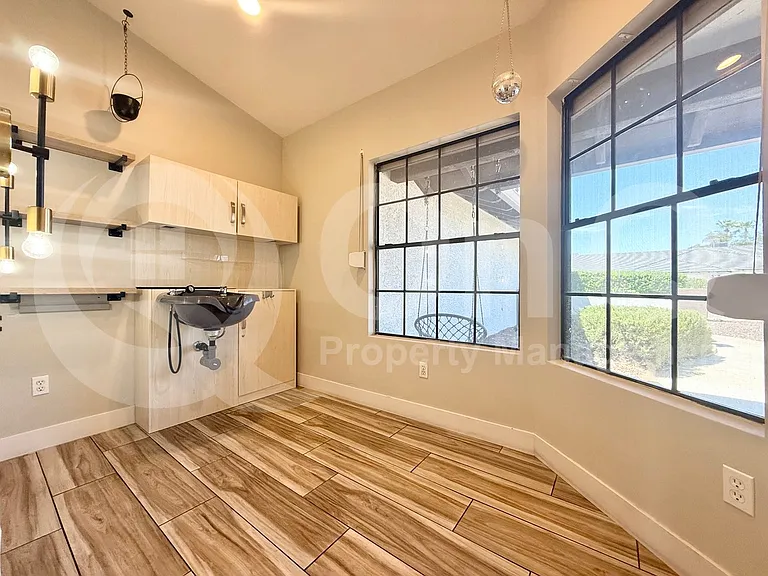4341 E Betty Elyse Ln — Photo 23