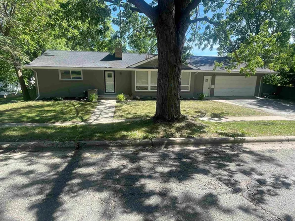 114 E Henry St, Flushing, MI 48433