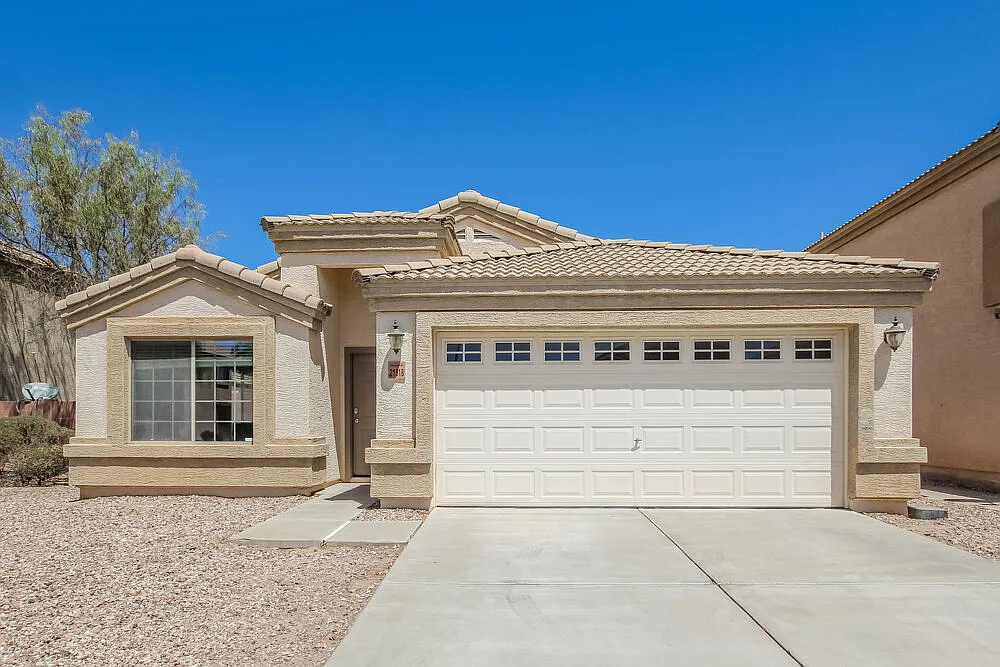 3 bed, 2.0 bath, 1681 sqft, $1,745 — Photo 1