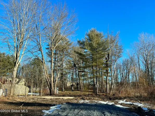 670 NYS Route 9P, Saratoga Springs, NY 12866