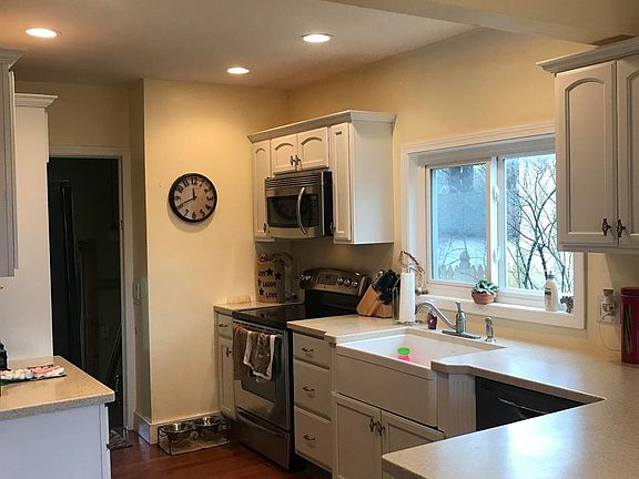 2nd image of 6 Richmond Ave