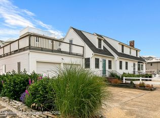 129 E South 32nd St, Brant Beach, NJ 08008