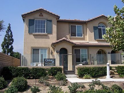 1st image of 1105 N Solano Privado APT A