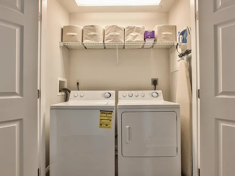 215 W College Ave #305 — Photo 7