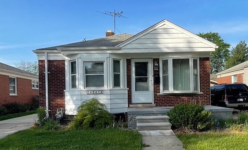 1st image of 14845 Arlington Ave