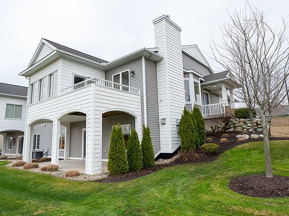 5th image of 1279 Prestwick Dr #111