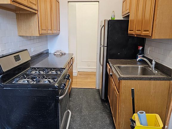 4th image of 901 80th St APT 1C
