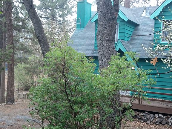 2nd image of 485 Vista Ln