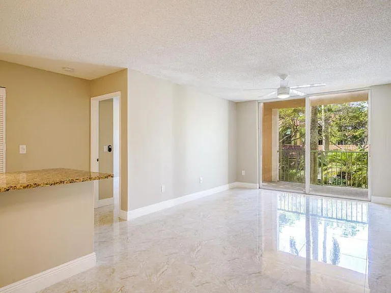 140 Yacht Club Way #206 — Photo 3