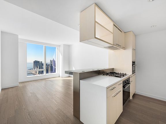 4th image of 252 South St Unit 68B