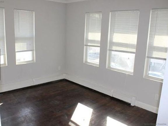 3rd image of 62 Safford St #5
