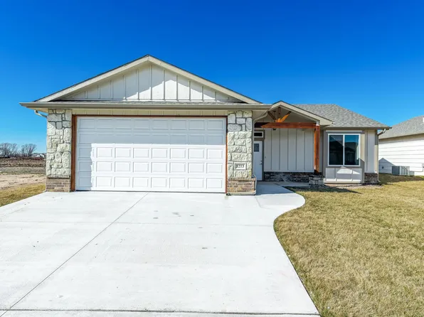 1213 E Park Glen Ct, Clearwater, KS 67026