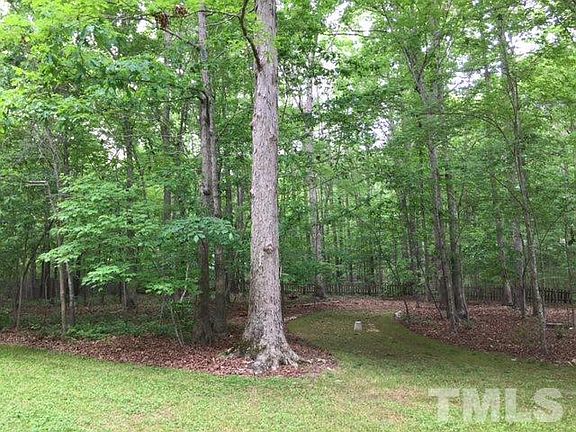 4th image of 340 Forest Oaks Dr