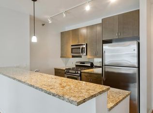 420 E North Water St #3D, Chicago, IL 60611