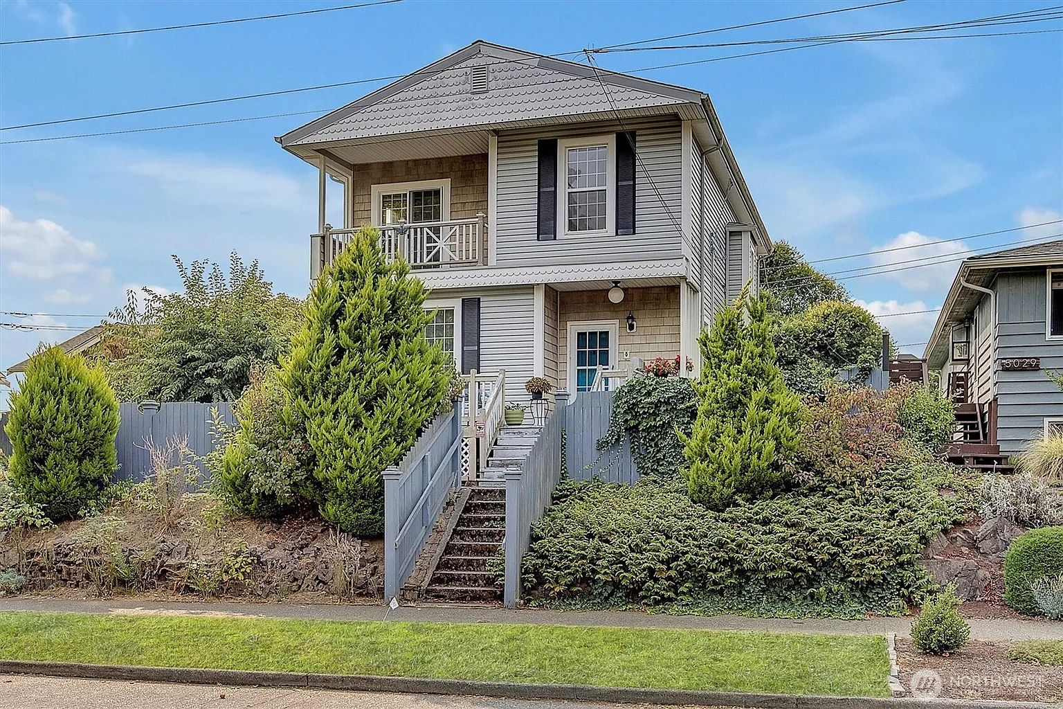 5035 49th Avenue SW photo 1