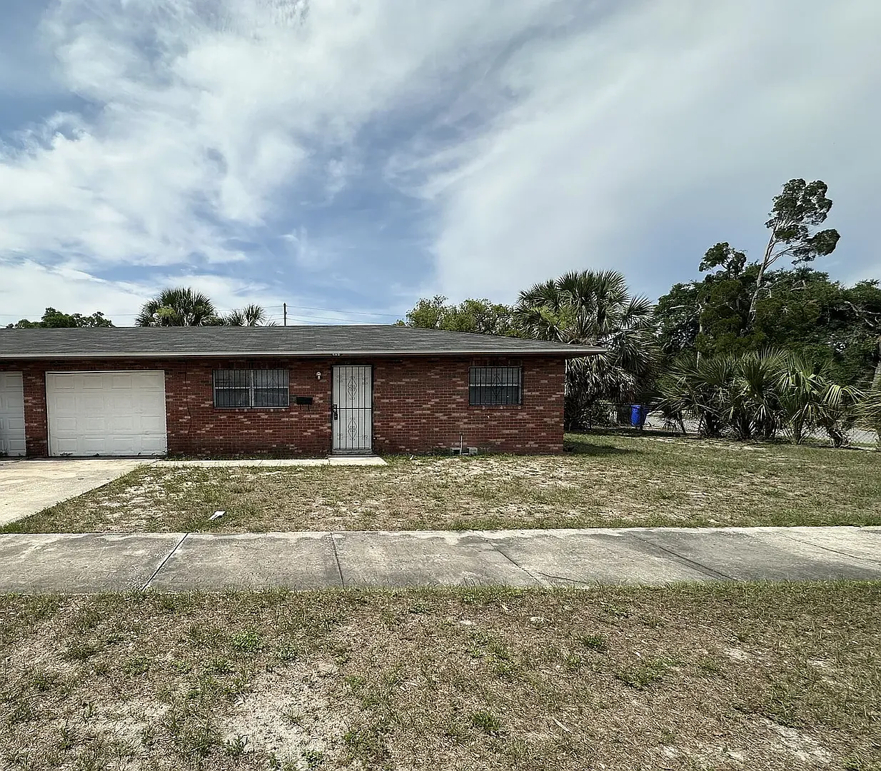 Central Lakeland Rental ! — Photo 1