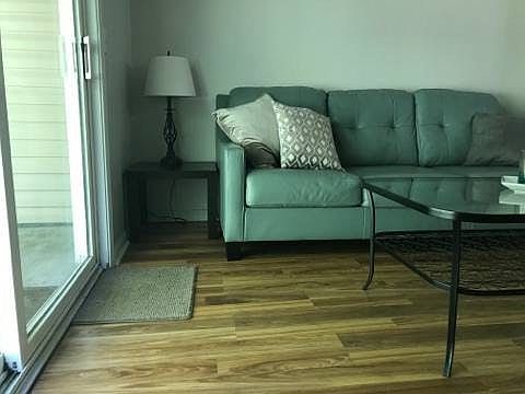 4th image of 9917 Edgewood Ln Unit B