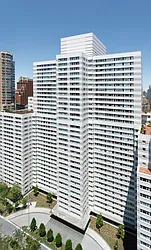 215 East 68th Street in Lenox Hill