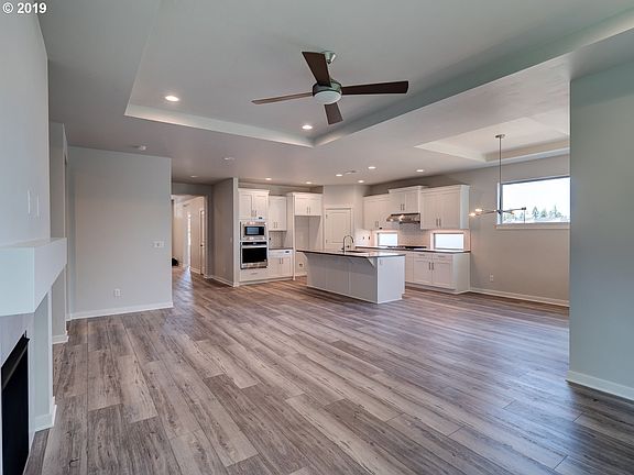 5th image of 5374 SE 81st Ave #201